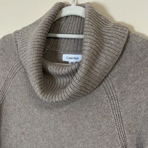 Calvin Klein Sweater